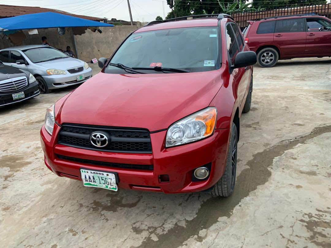 A picture of 2010 Toyota Rav 4