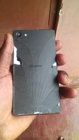 A picture of Sony Xperia Z5 compact at 120k. 32gb 3gb ram