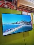 A picture of NINA UZA TV NCH 41 Hisense LED TV Bei 465