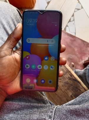 A picture of Vivo Y1S