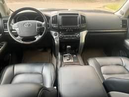 A picture of Super clean 2015 Toyota Landcruiser 37.5m net price First body