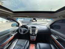 A picture of Lexus RX330