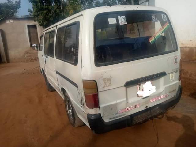 used toyota hiace