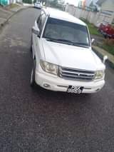 used mitsubishi pajero