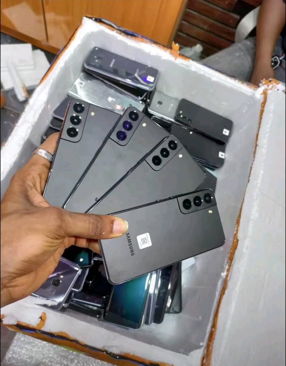 A picture of MOBILE PHONES ACCESSORIES 256 703 563616