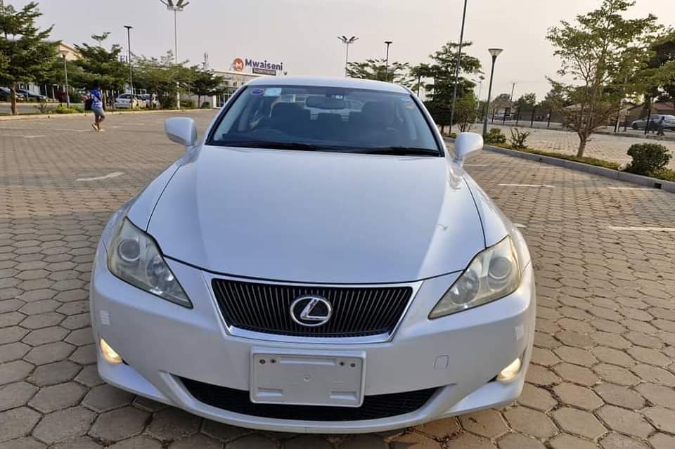 lexus