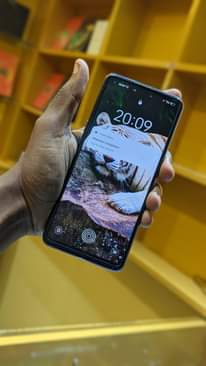 A picture of Oppo A74
