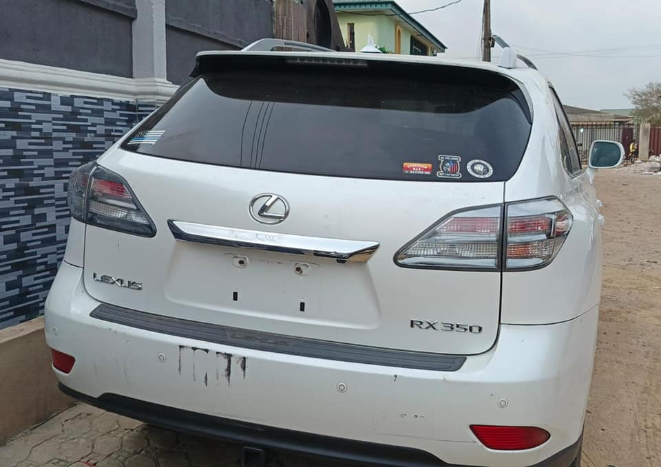 A picture of TOKS 2010 LEXUS RX350