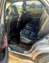 A picture of 2004 Acura MDX
