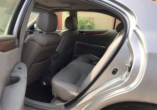 A picture of Lexus ES330 2006 First body nothing to fix Buy and