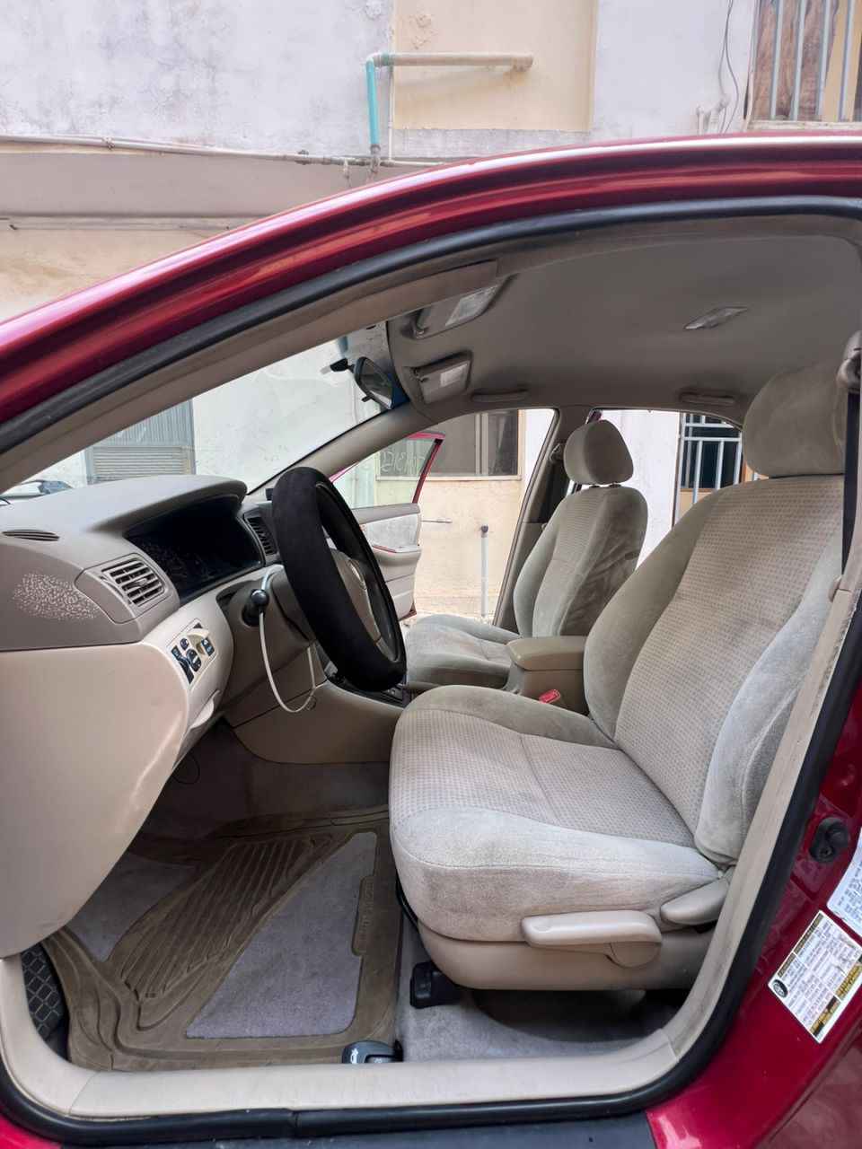 A picture of TOYOTA COROLLA
