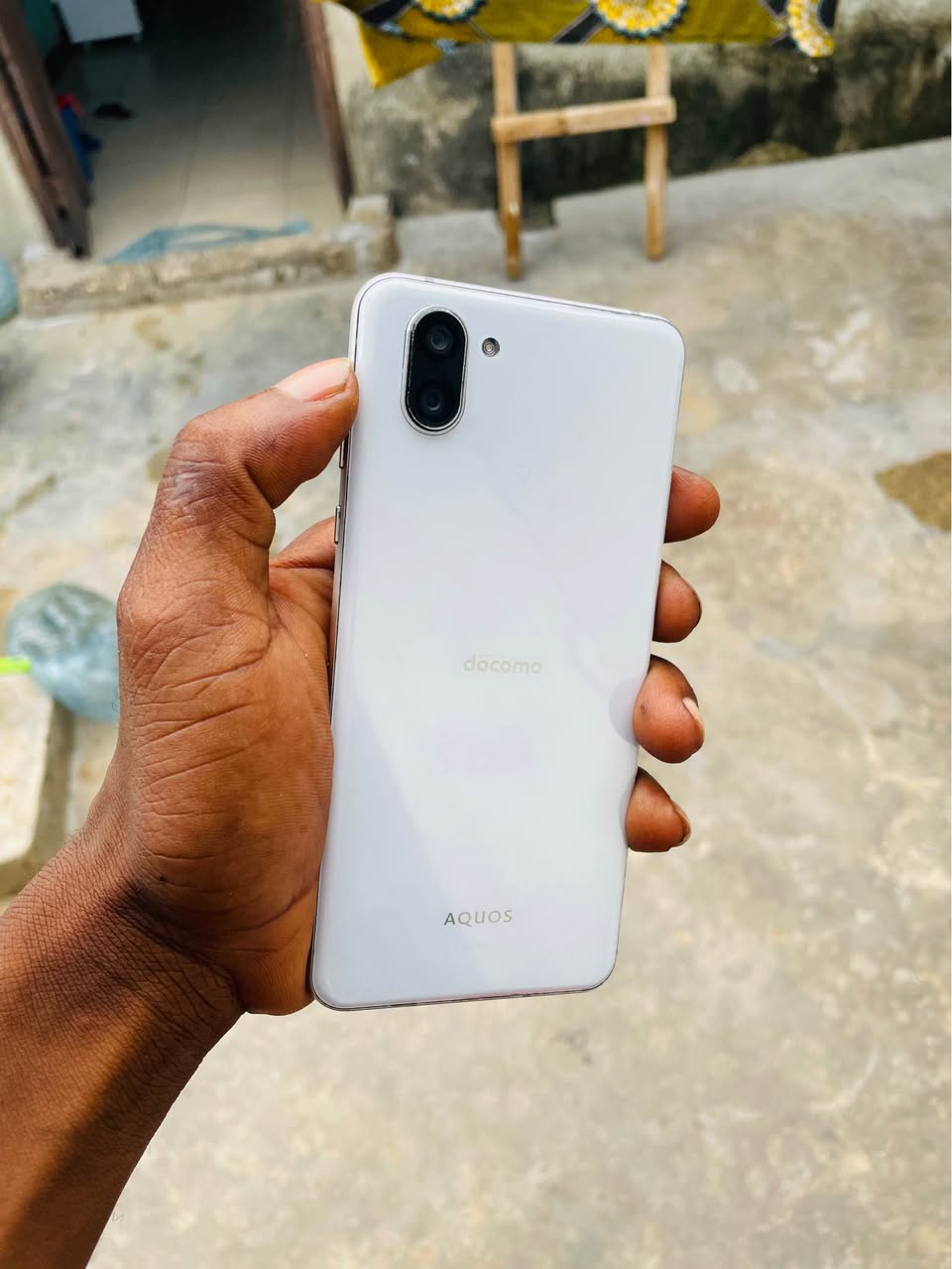 A picture of Aquos r3