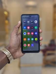 A picture of Samsung a22 O6I2O4IO5O