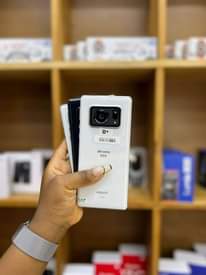 A picture of SAMSUNG AQUOS