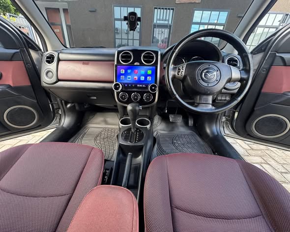 A picture of Mazda verisa