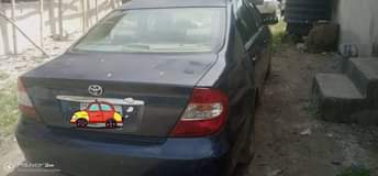 A picture of 2004 Toyota Camry