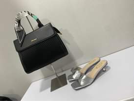 A picture of Shoes