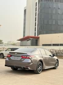 A picture of 2022 Toyota Camry SE