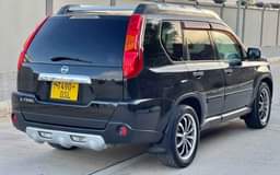 A picture of NISSAN XTRAIL TSH MIL 16 8 TUPIGIE CHAAP 0657550550 0748481460