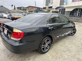 A picture of 2004 Toyota Camry