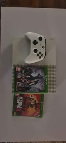 A picture of Xbox one s 1TB