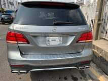 A picture of Mercedes Benz GLE350
