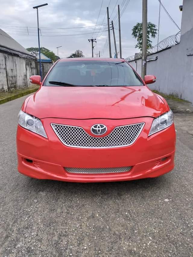 A picture of 2008 Toyota Camry SE