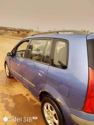 A picture of MAzda primazy for sale 1 5m settlement 50k