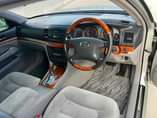A picture of Toyota GRAND MARK 2 on sale