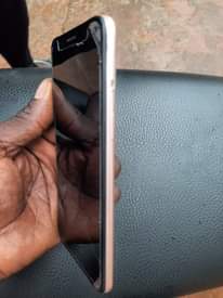 A picture of OPPO A83