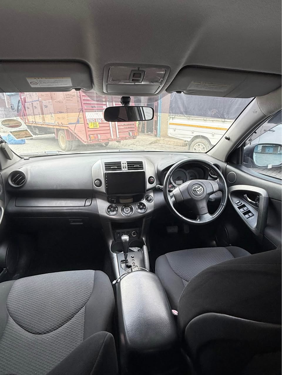 A picture of RAV 4