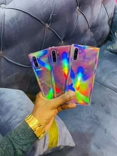 A picture of Samsung note 10
