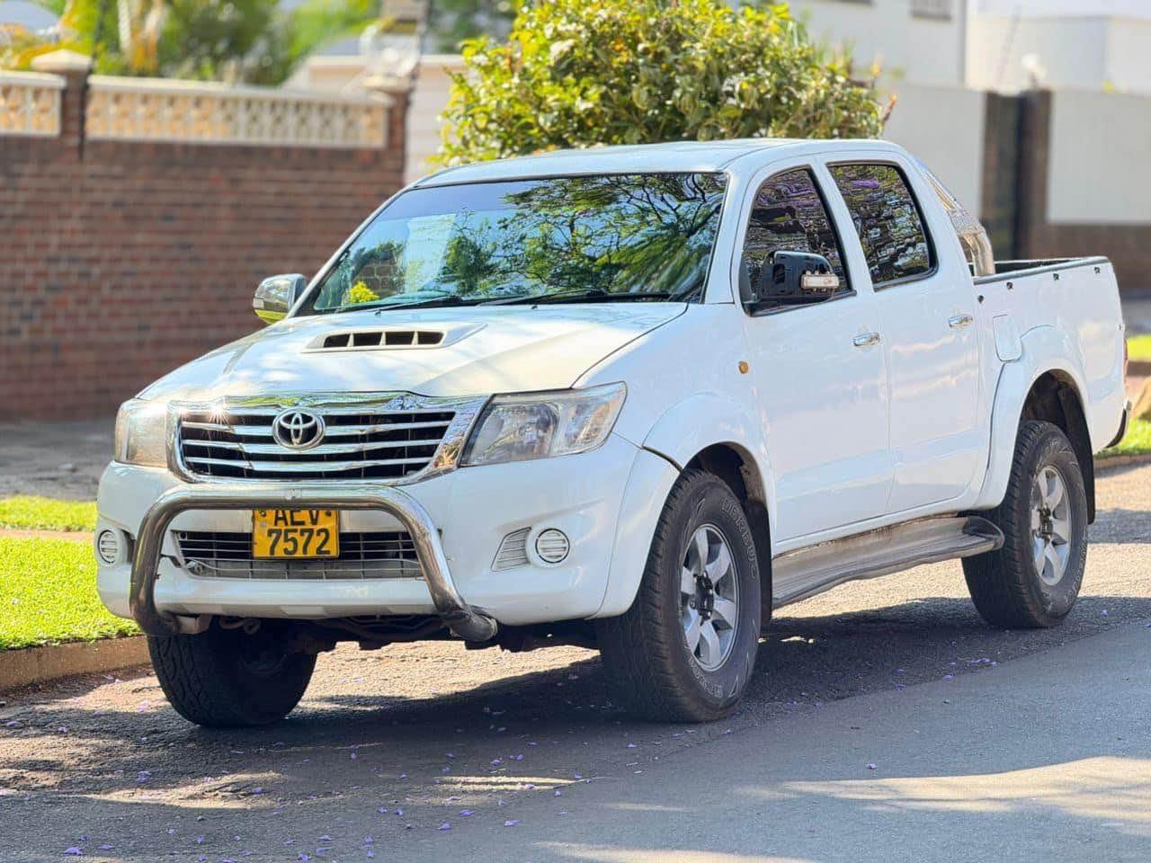 used toyota hilux