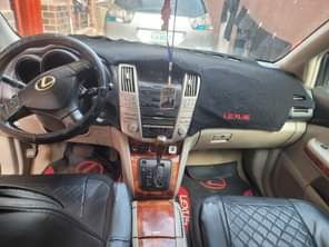 A picture of Very neat and sound Lexus Rx 330 available for sale