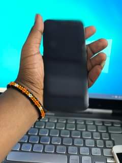 A picture of Samsung s8