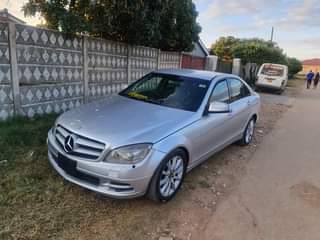 classifieds/cars mercedes