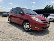 A picture of Toyota Sienna Le 2097