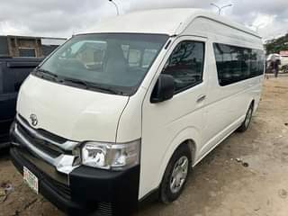 A picture of Hummer 2