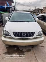 A picture of Foreign Used Lexus RX 300 2000 jos