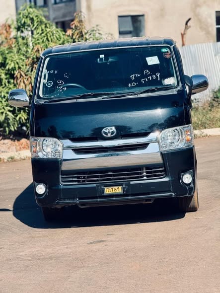 used toyota hiace