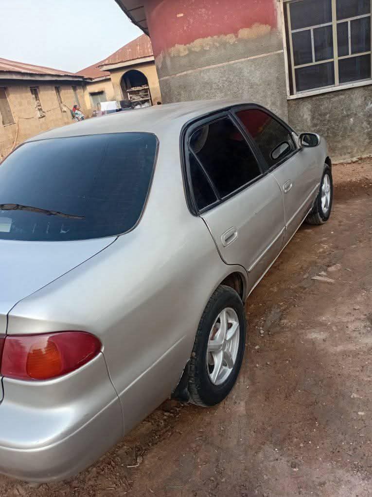 A picture of Toyota corolla is available in good condition everything is perfect