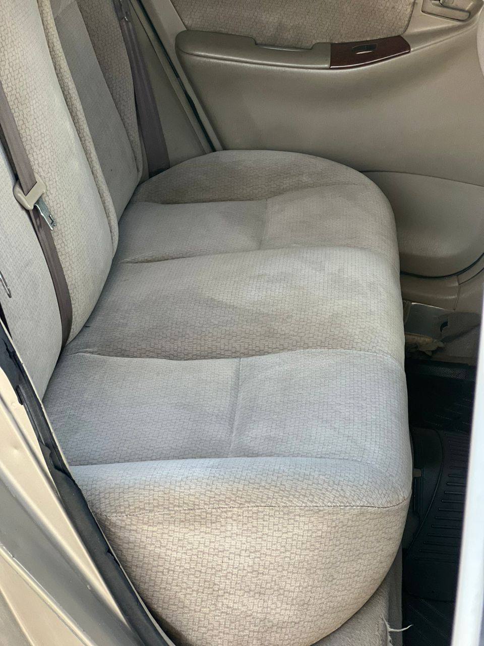 A picture of EXTREMELY CLEAN TOYOTA COROLLA 2004 MODEL WITH EVERYTHING WORKING PERFECTLY