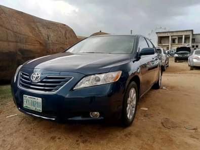 A picture of For sale Slightly used 2009 Toyota Camry XLE Full option