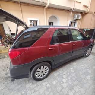 A picture of Buick rendezvous 2006 model