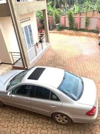 A picture of Mercedes Benz E240