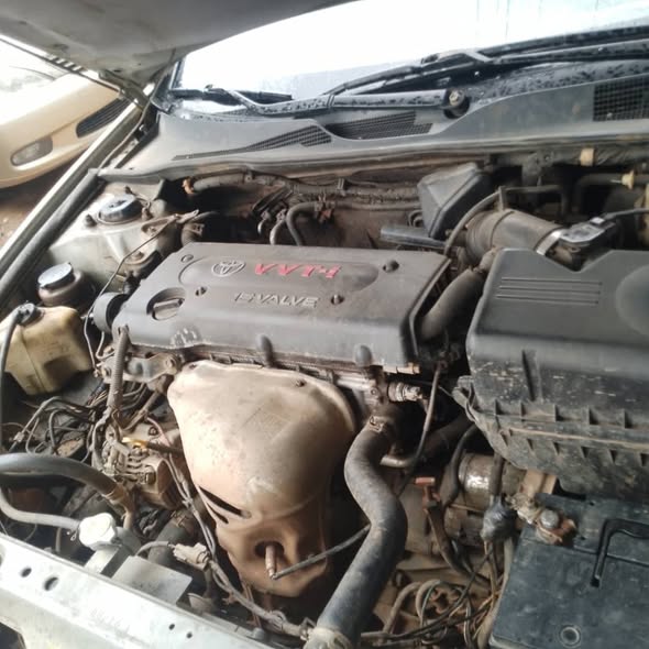 A picture of 2004 Toyota Camry