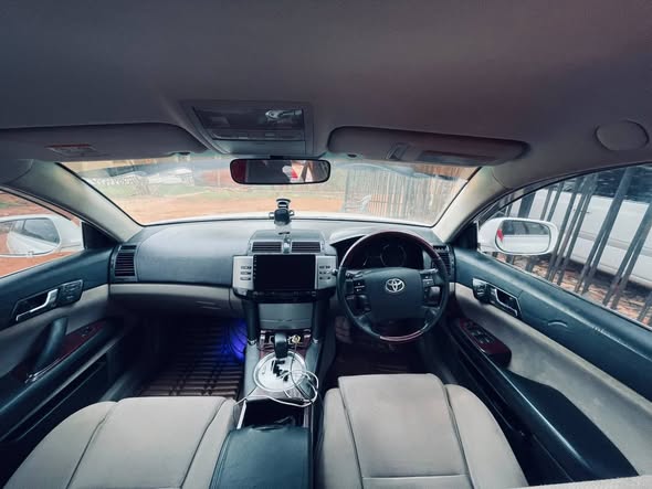 A picture of Toyota wish