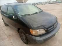 A picture of Sharp Toyota sienna 99 with untampered engine and gear