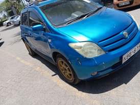 A picture of Toyota I. S. T