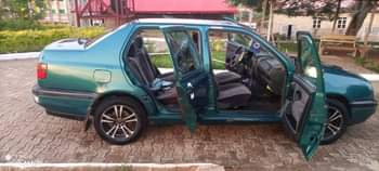 A picture of 1999 Volkswagen vento golf 3 1999 Neat